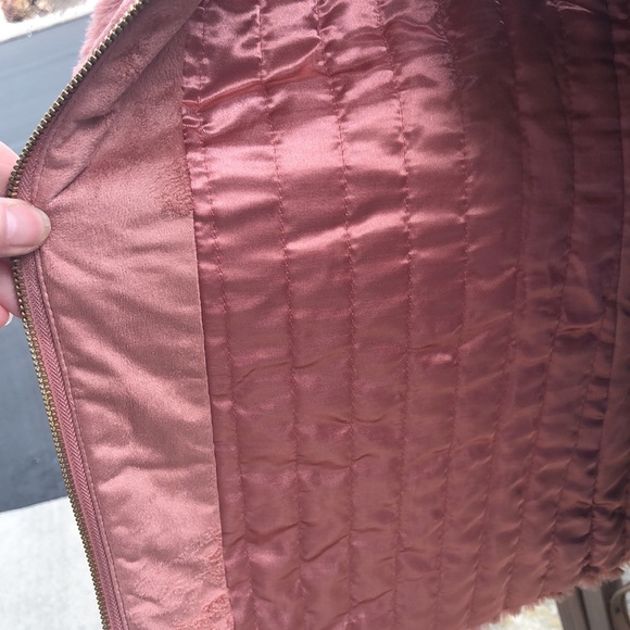 NWT Marc New York “Andrew Marc” Fluffy Soft Vest size Small - Picture 10 of 17